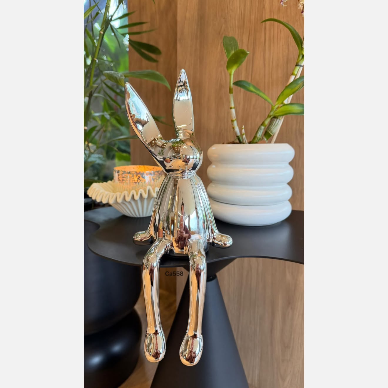 Articulo decorativo conejo plateado grande 14cm* 12cm* 36cm